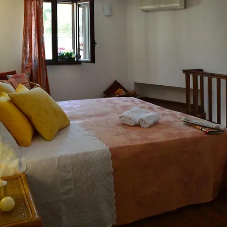 Nel Centro Di - Otranto Apartmán *